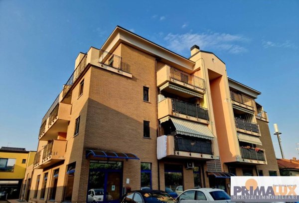 appartamento in vendita a Cesano Maderno in zona Cassina Savina