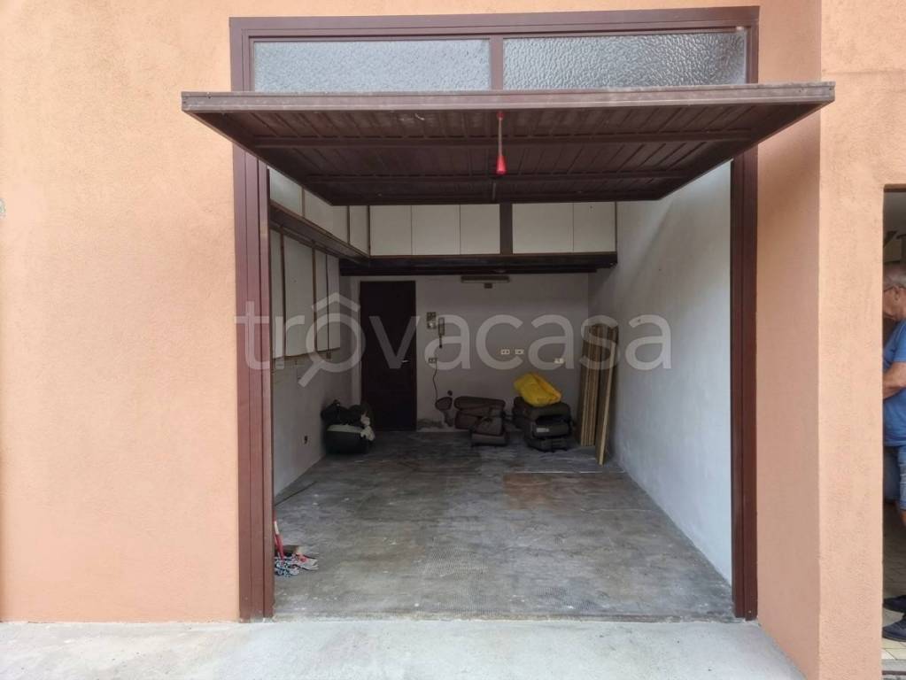 box auto in vendita a Cesano Maderno in zona Cassina Savina