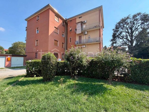 appartamento in vendita a Cesano Maderno in zona Cassina Savina