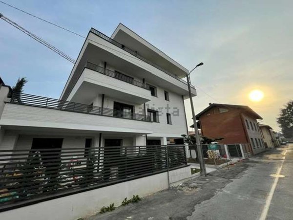 appartamento in vendita a Cesano Maderno in zona Binzago