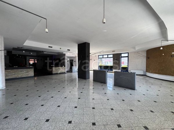 ufficio in vendita a Cesano Maderno in zona Cassina Savina