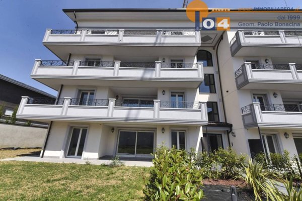 appartamento in vendita a Cesano Maderno in zona Binzago
