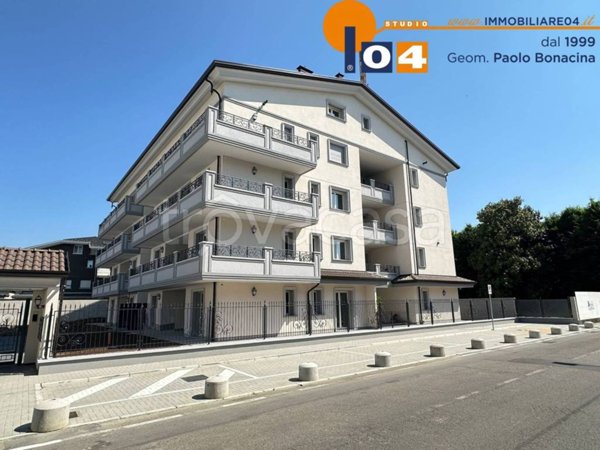 appartamento in vendita a Cesano Maderno in zona Binzago