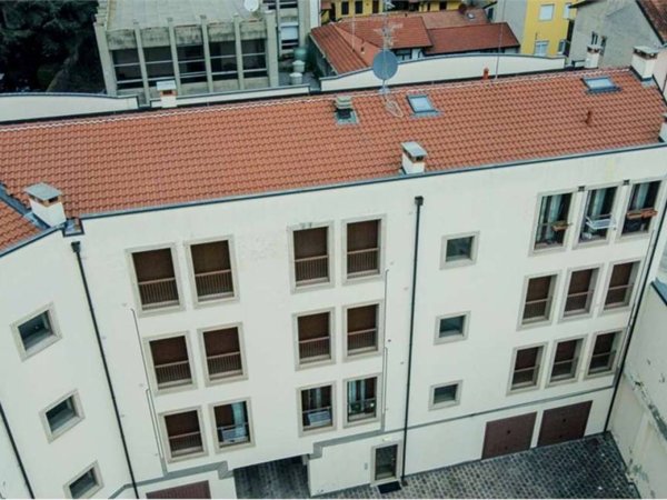 appartamento in vendita a Cesano Maderno in zona Binzago