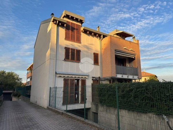 appartamento in vendita a Cesano Maderno in zona Cassina Savina