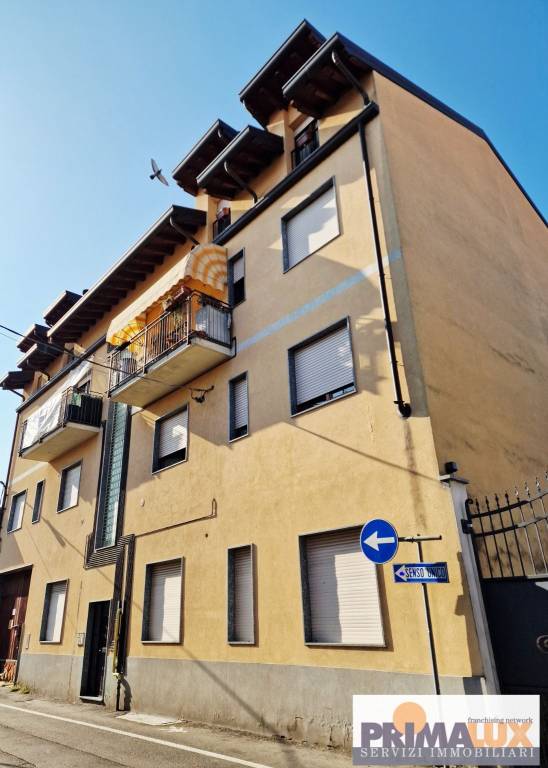 appartamento in vendita a Cesano Maderno in zona Binzago