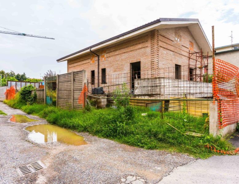 casa indipendente in vendita a Cogliate