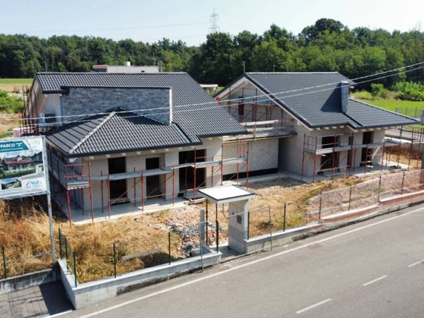 casa indipendente in vendita a Cogliate