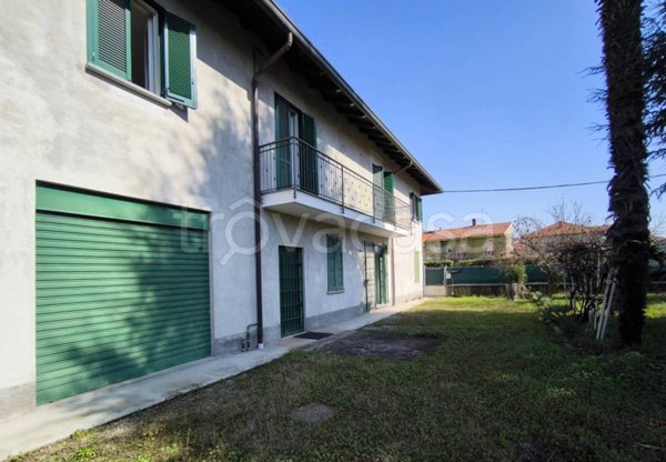casa indipendente in vendita a Cogliate