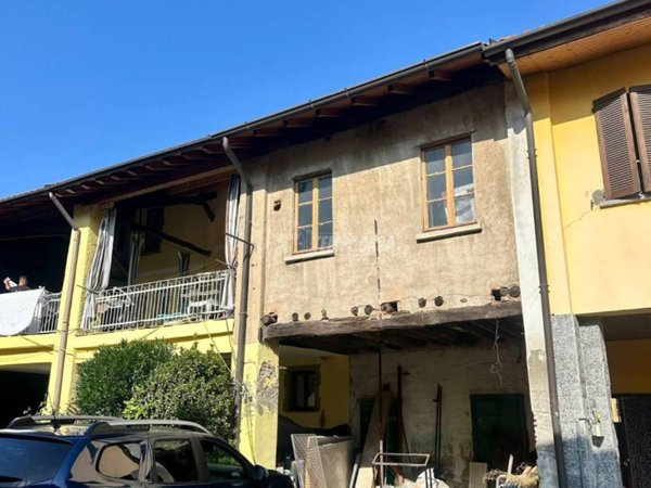 casa indipendente in vendita a Cogliate