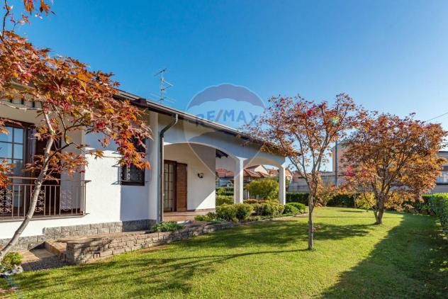 casa indipendente in vendita a Cogliate