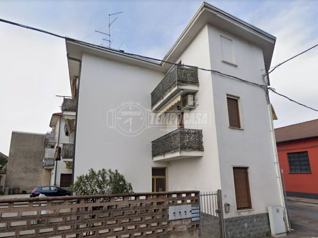 appartamento in vendita a Cogliate