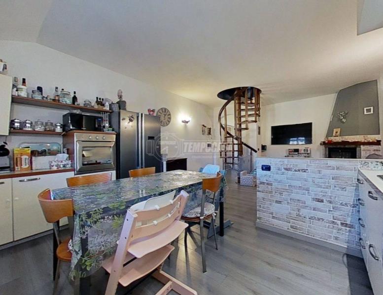 appartamento in vendita a Cogliate