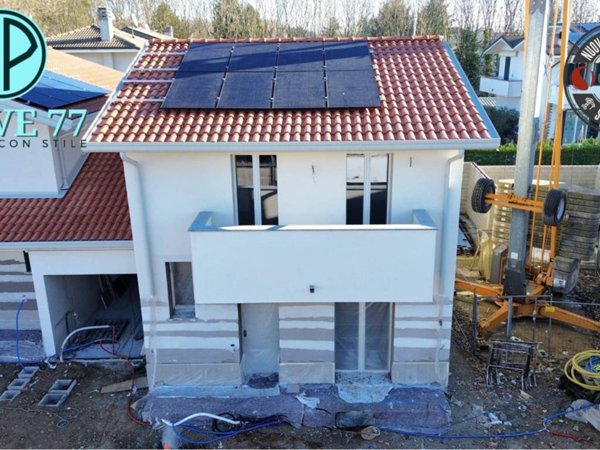 casa indipendente in vendita a Cogliate