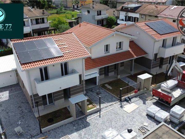 casa indipendente in vendita a Cogliate