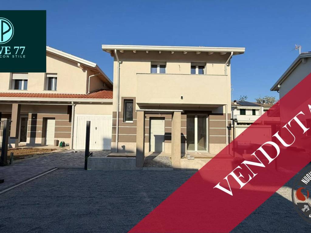 casa indipendente in vendita a Cogliate
