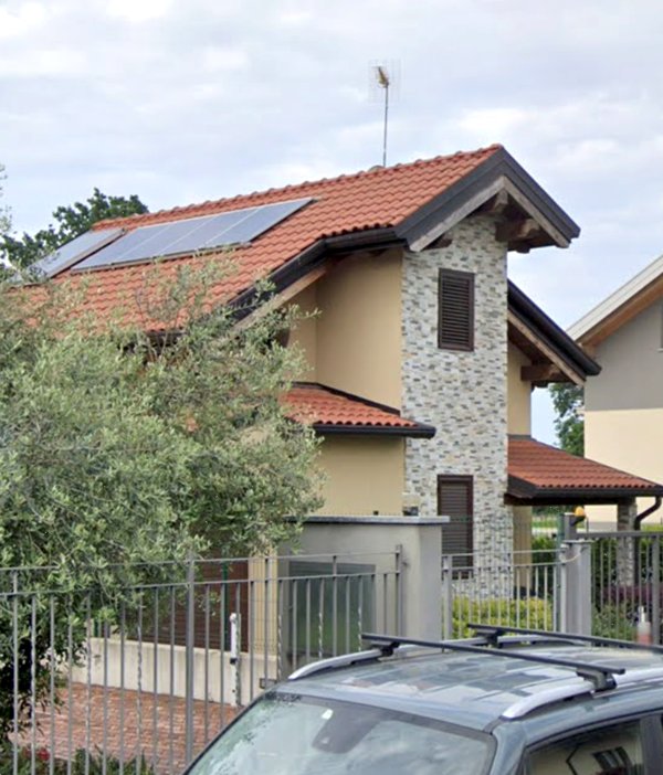 casa indipendente in vendita a Cogliate