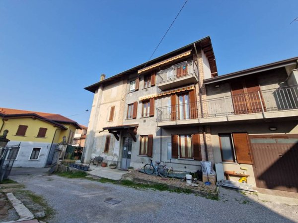 appartamento in vendita a Cogliate in zona Cascina Nuova