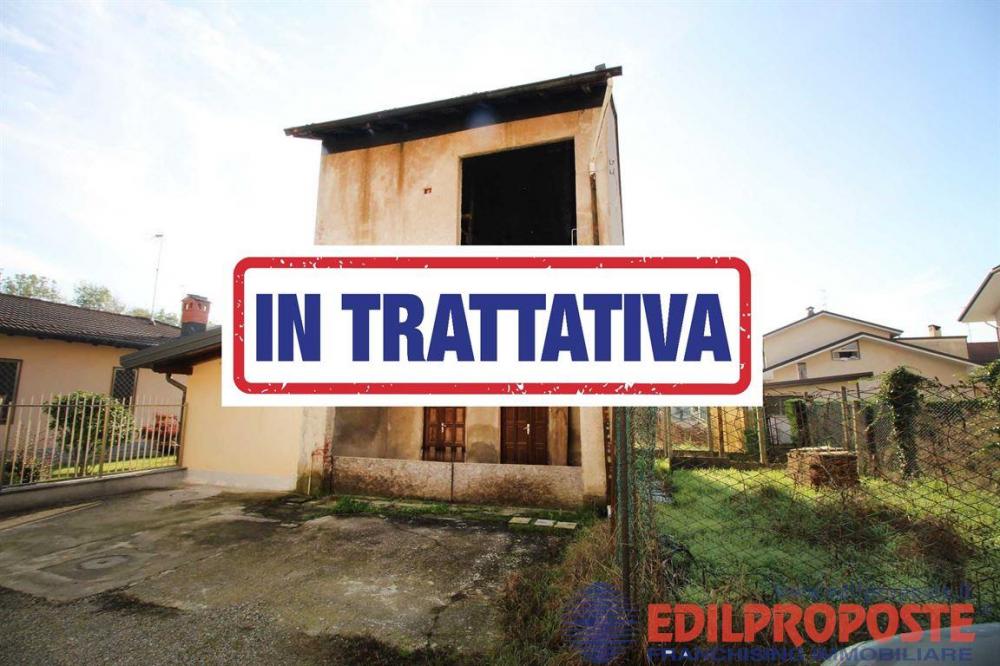 casa indipendente in vendita a Cogliate