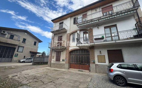 appartamento in vendita a Cogliate