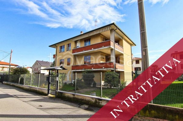 casa indipendente in vendita a Cogliate