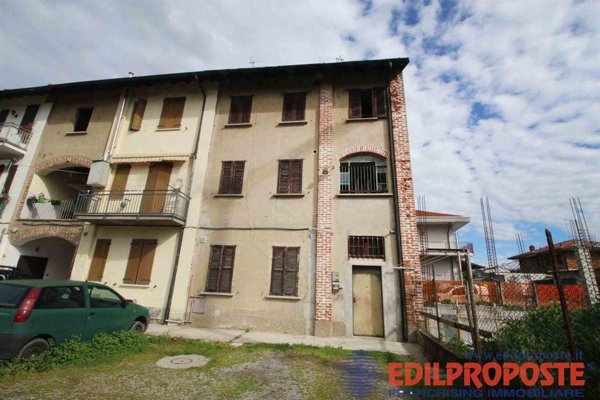 casa indipendente in vendita a Cogliate