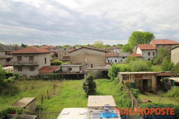 terreno edificabile in vendita a Cogliate