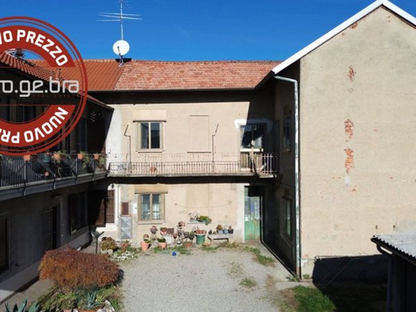 casa indipendente in vendita a Cogliate
