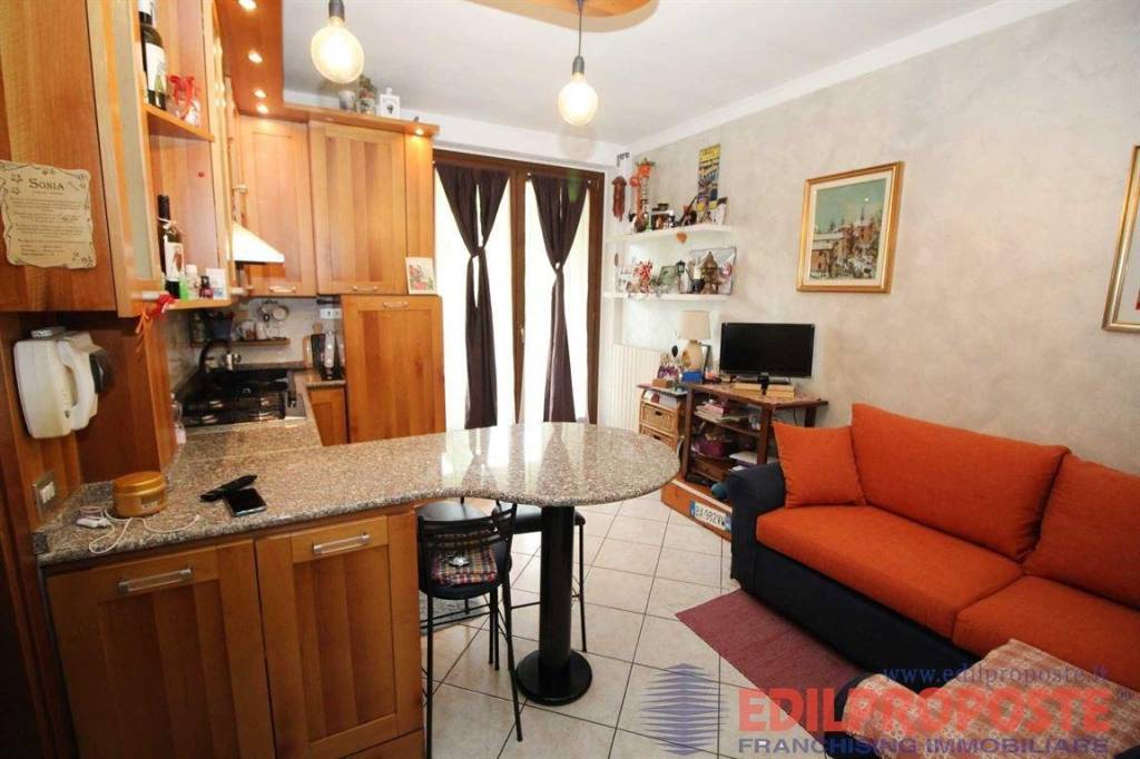 appartamento in vendita a Cogliate