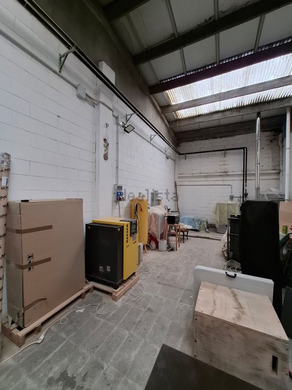 ufficio in vendita a Cogliate