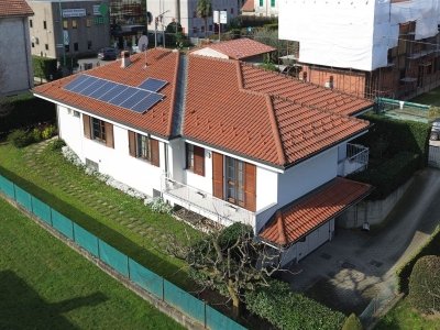 casa indipendente in vendita a Cogliate