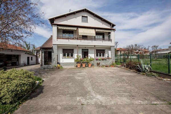 appartamento in vendita a Cogliate