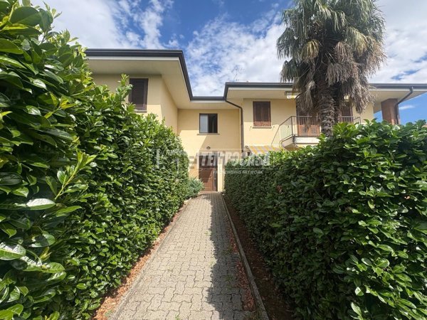 appartamento in vendita a Cogliate