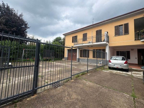 appartamento in vendita a Cogliate