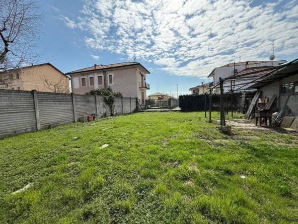 terreno agricolo in vendita a Cogliate