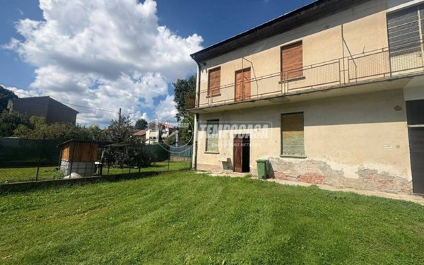 casa indipendente in vendita a Cogliate