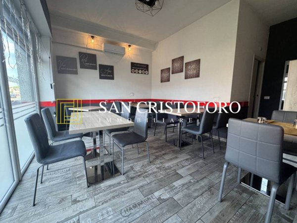 negozio in vendita a Cogliate