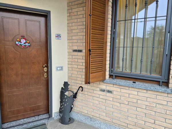 casa indipendente in vendita a Cogliate
