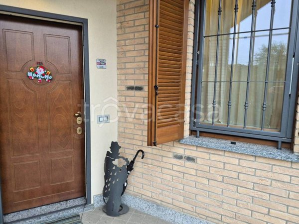 casa indipendente in vendita a Cogliate