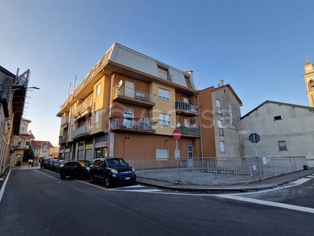 appartamento in vendita a Cogliate