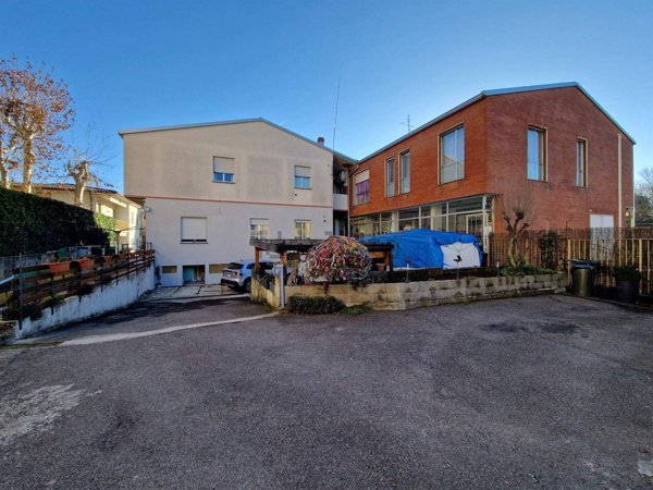 appartamento in vendita a Cogliate in zona Cascina Nuova