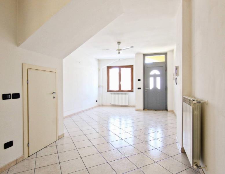 appartamento in vendita a Cogliate