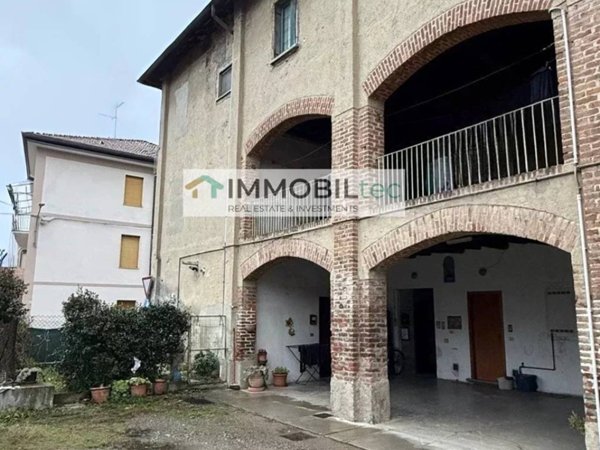 appartamento in vendita a Cogliate in zona Cascina Nuova