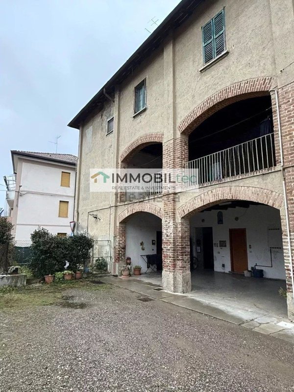 appartamento in vendita a Cogliate in zona Cascina Nuova