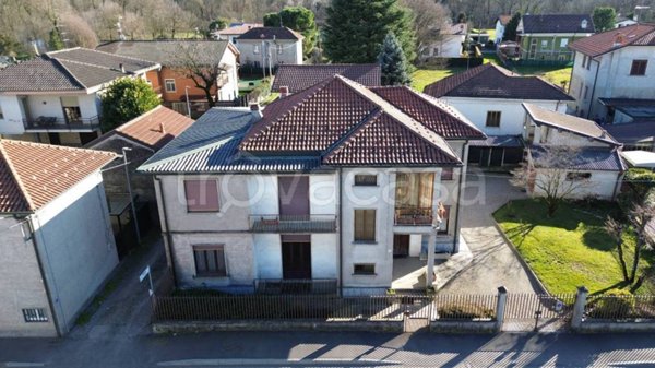 casa indipendente in vendita a Cogliate