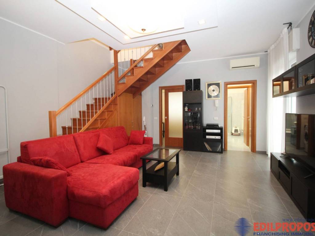 appartamento in vendita a Cogliate