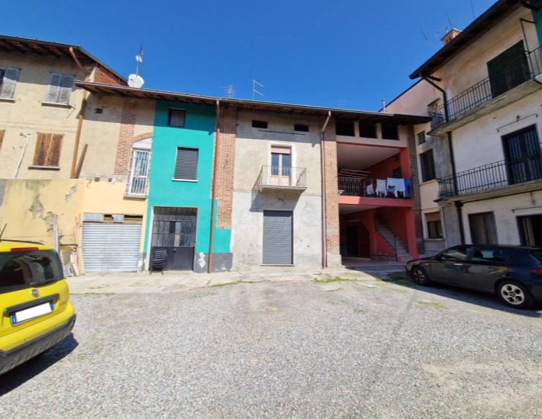 casa indipendente in vendita a Cogliate in zona Cascina Nuova