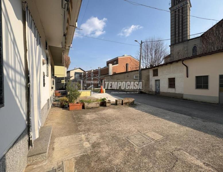 casa indipendente in vendita a Cogliate in zona Cascina Nuova