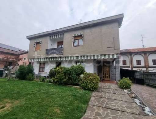 appartamento in vendita a Cogliate
