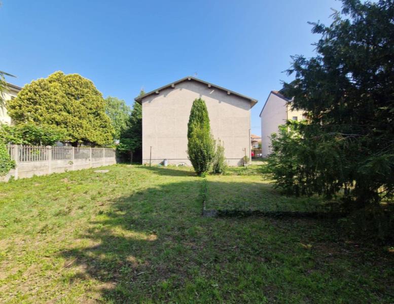 casa indipendente in vendita a Cogliate in zona Cascina Nuova